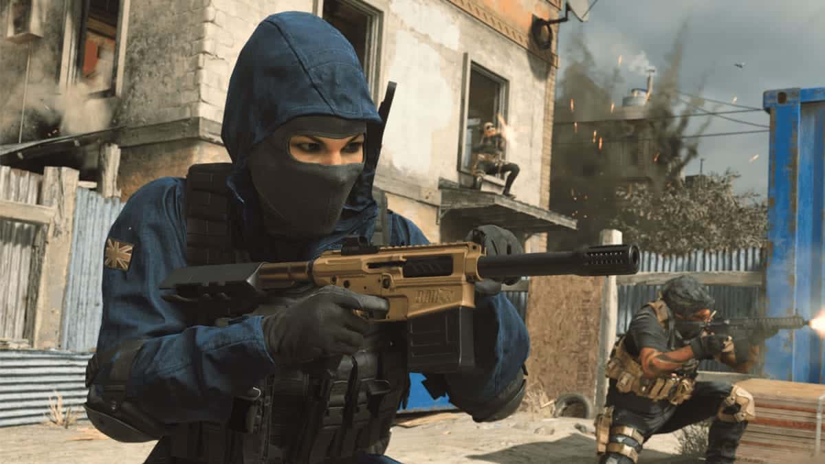 Modern Warfare player with VLK Rogue Shotgun