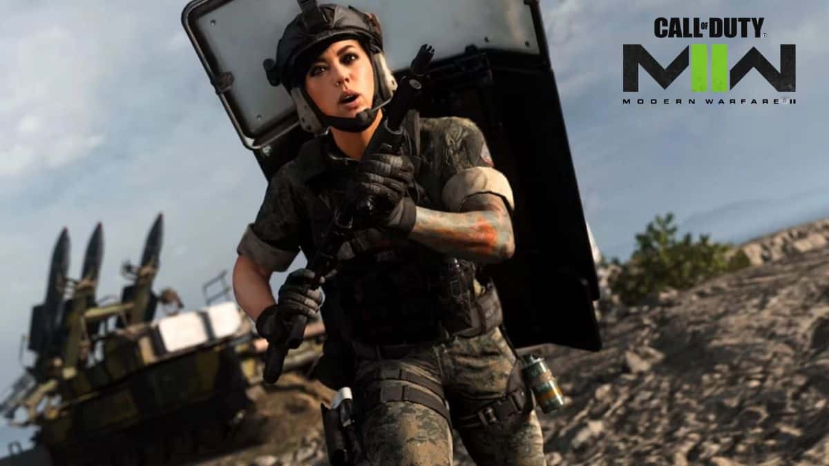 Modern Warfare 2 player using Riot Shield