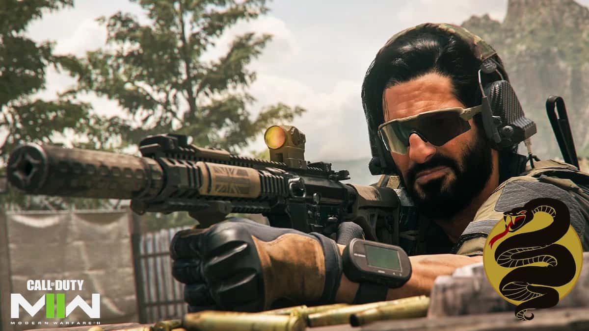 Modern Warfare 2 Operator snaking
