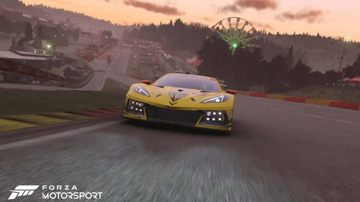 A Corvette racing in Forza Motorsport