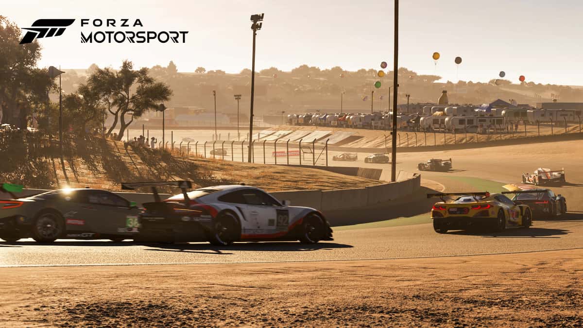Pro racing going in a circuit in Forza Motorsport