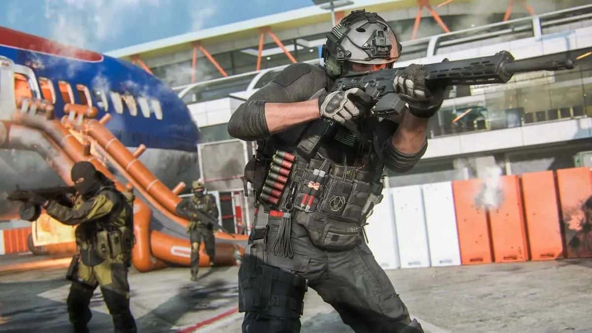 Modern Warfare 3 player aiming Assault Rifle on Terminal