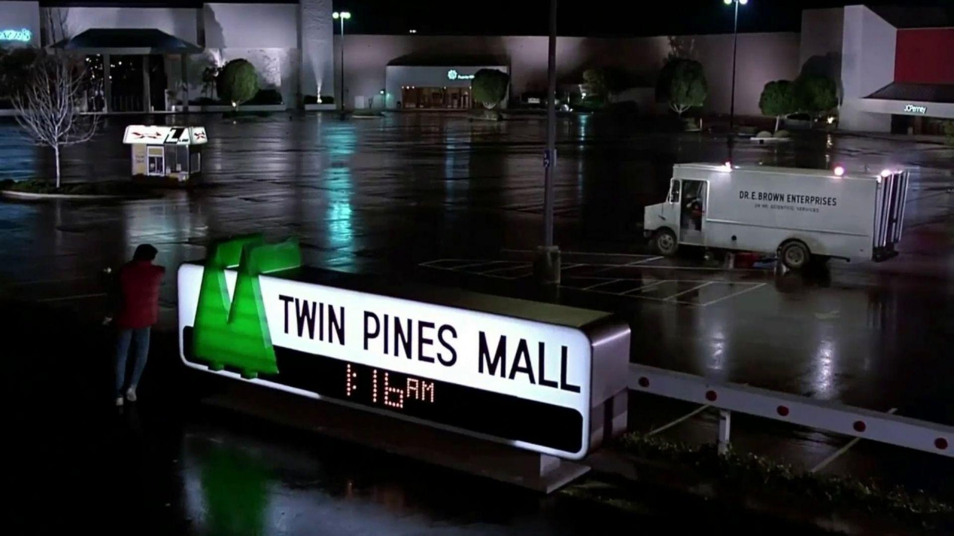 twin pines mall in Back to the future