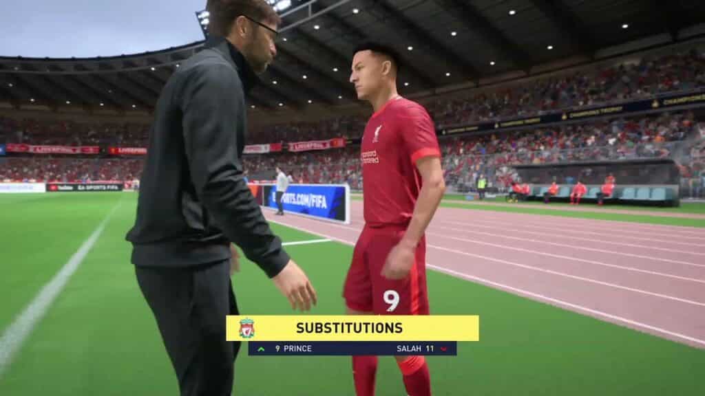 Player coming on as sub in FIFA 22 Career Mode