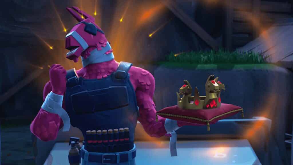Llama holding the Victory Crown in Fortnite