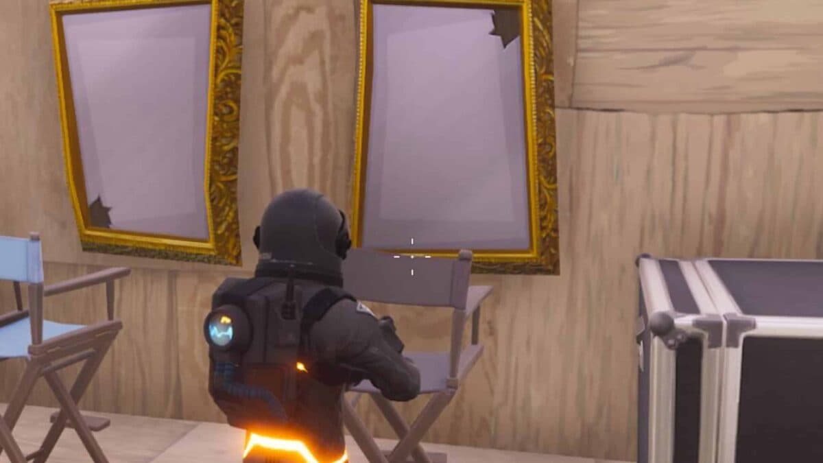fortnite character looking at mirror