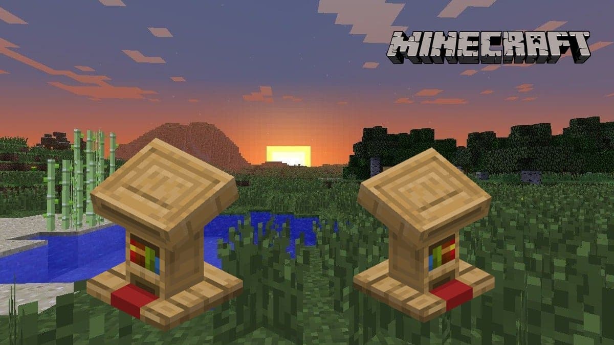 Two Minecraft lecterns