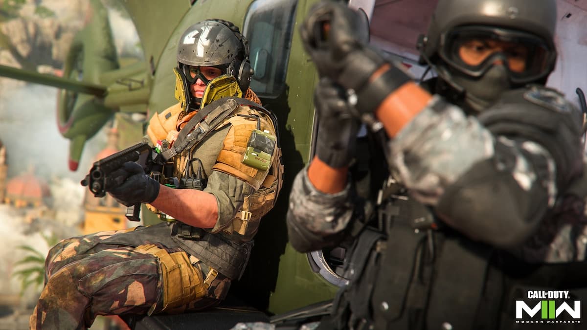 Modern Warfare 2 Operators on chopper