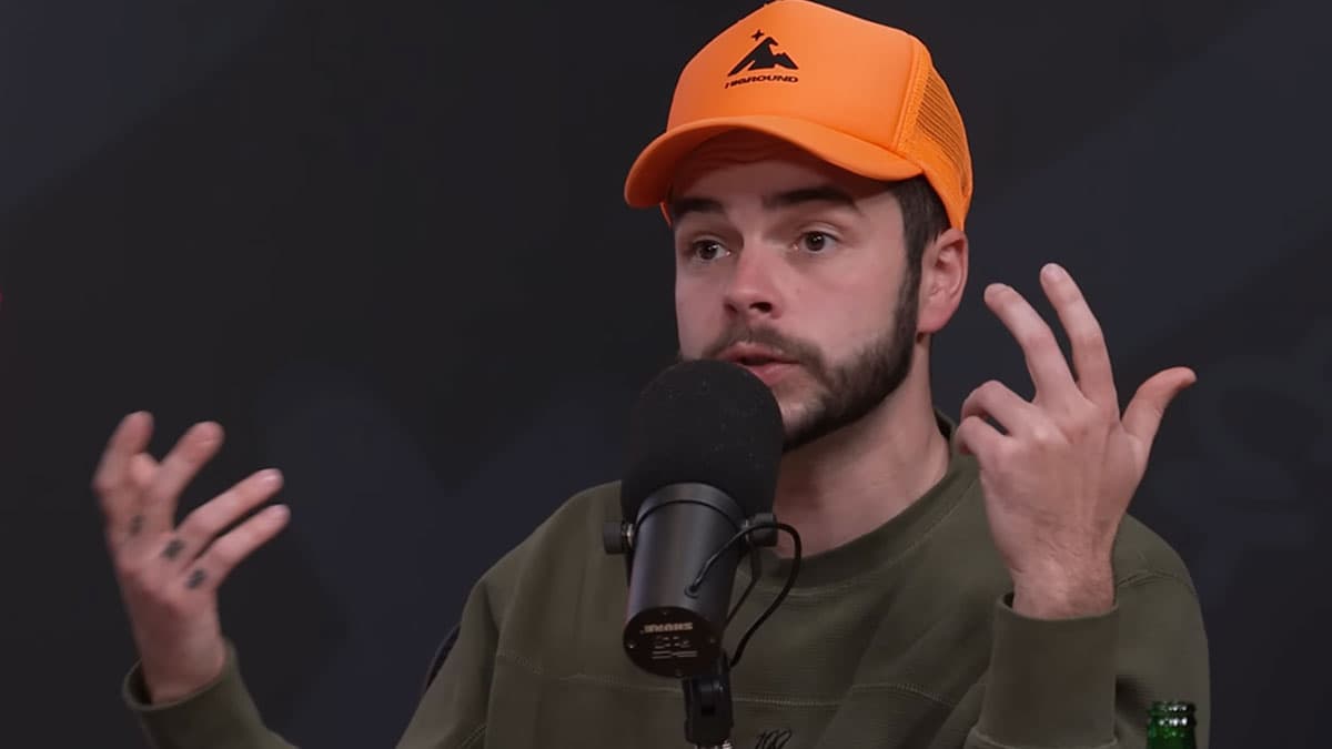 Nadeshot talking on the CouRage and Nadeshot show podcast