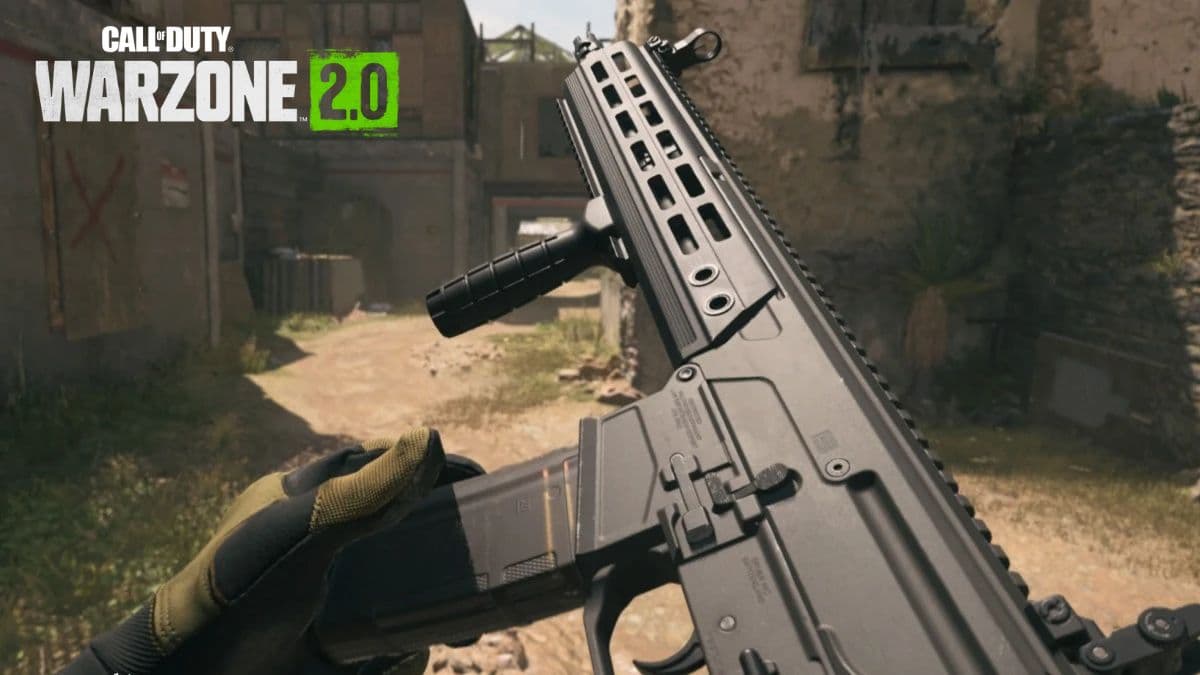 Warzone 2 players using M13B