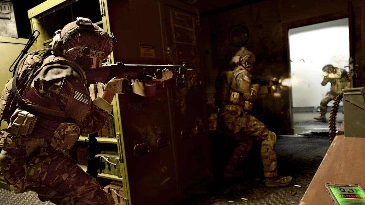 Warzone 2 DMZ players shooting AI enemy