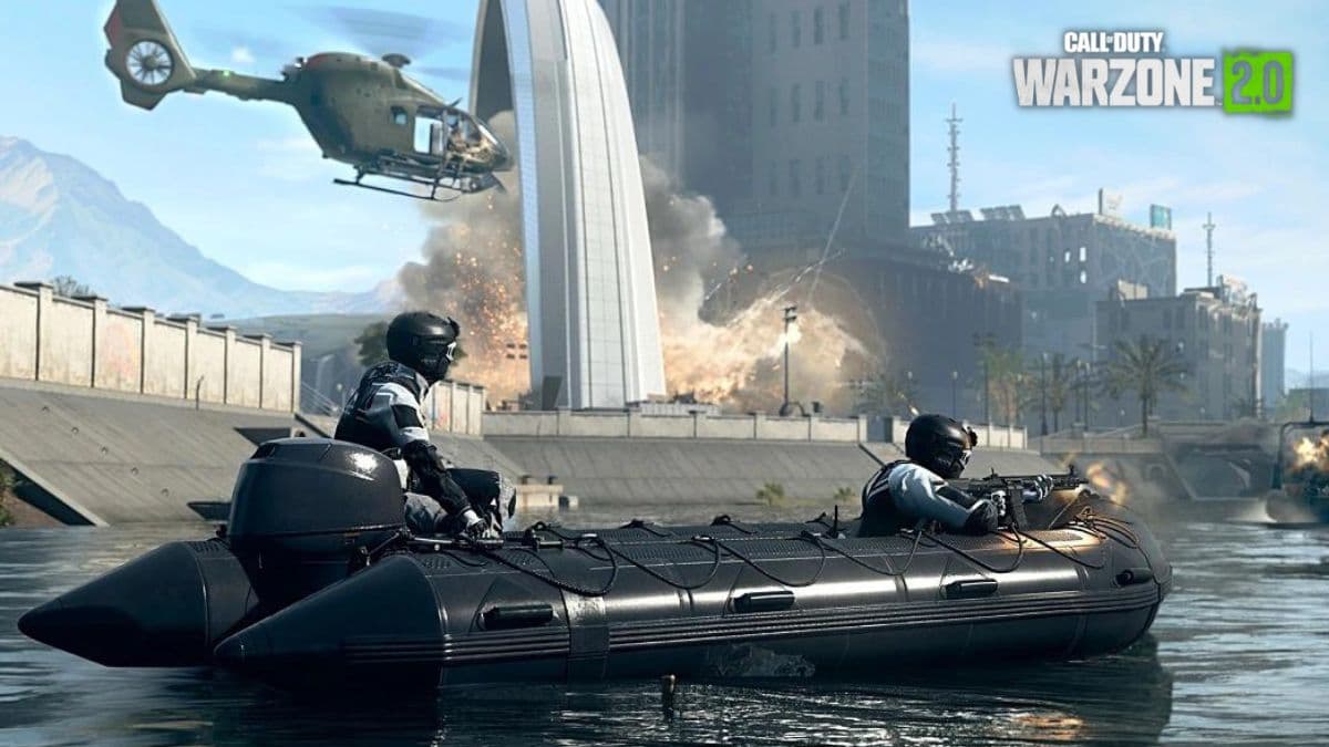 Warzone 2 players riding in boat