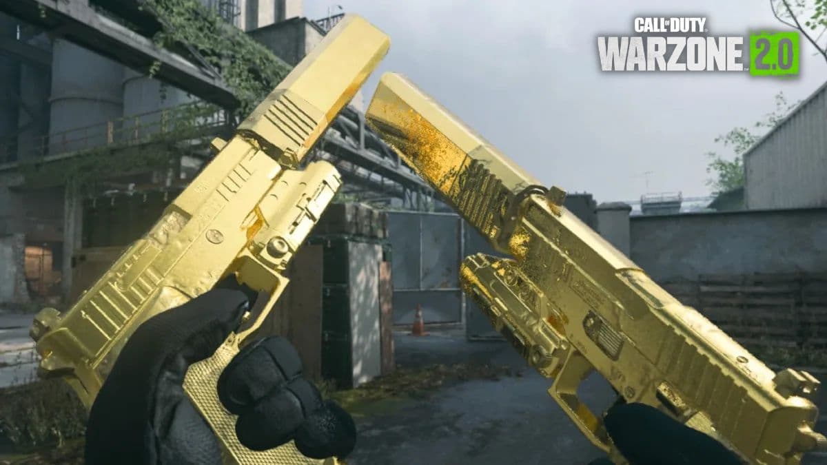 Warzone 2 player using gold Akimbo Pistols