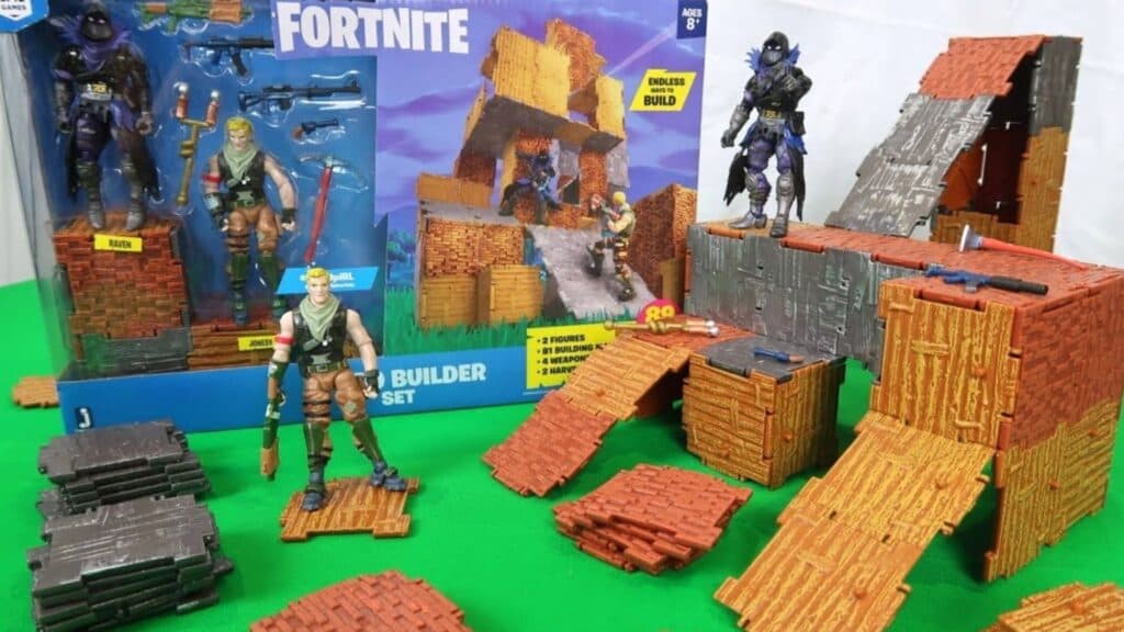 Fortnite builder set featuring Jonesy and Raven