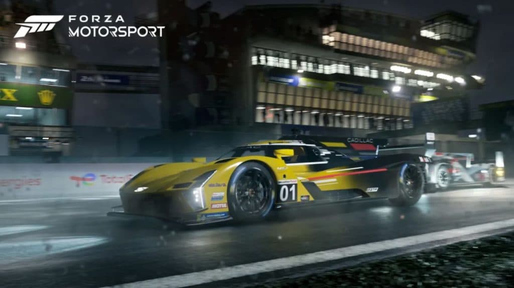 A car racing in Forza Motorsport at night time.