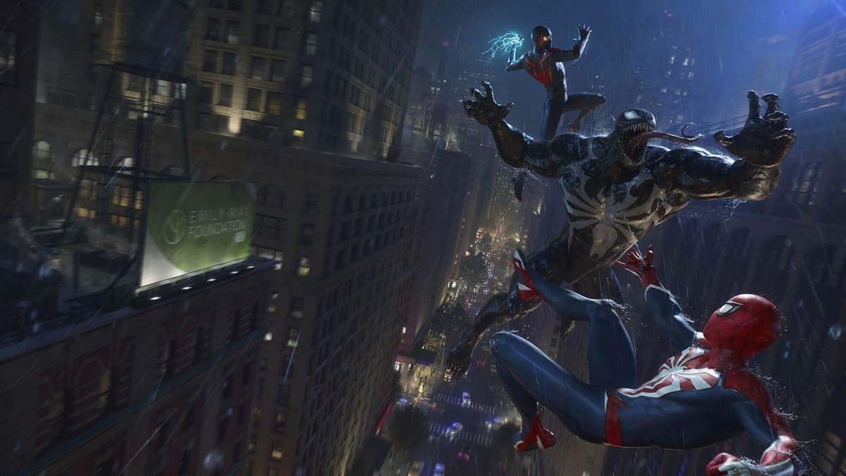 Spider-Men fighting Venom in Marvel's Spider-Man 2