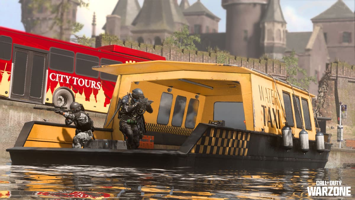 Warzone 2 players on boat in Vondel