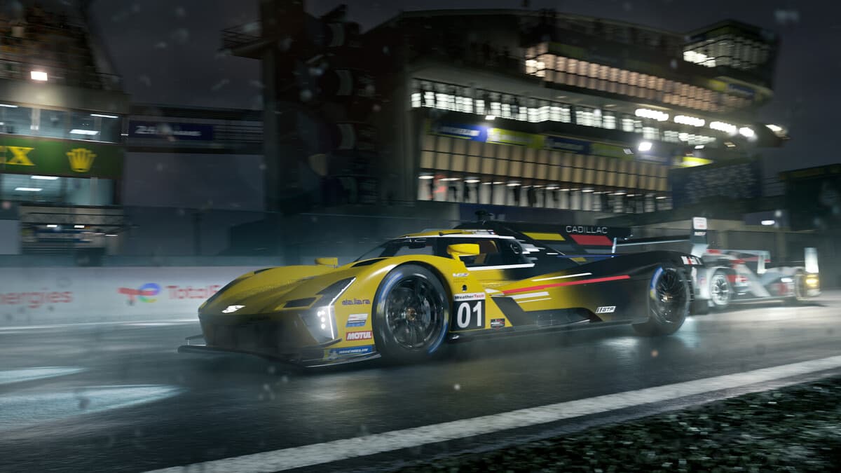 A yellow car racing at night in Forza Motorsport