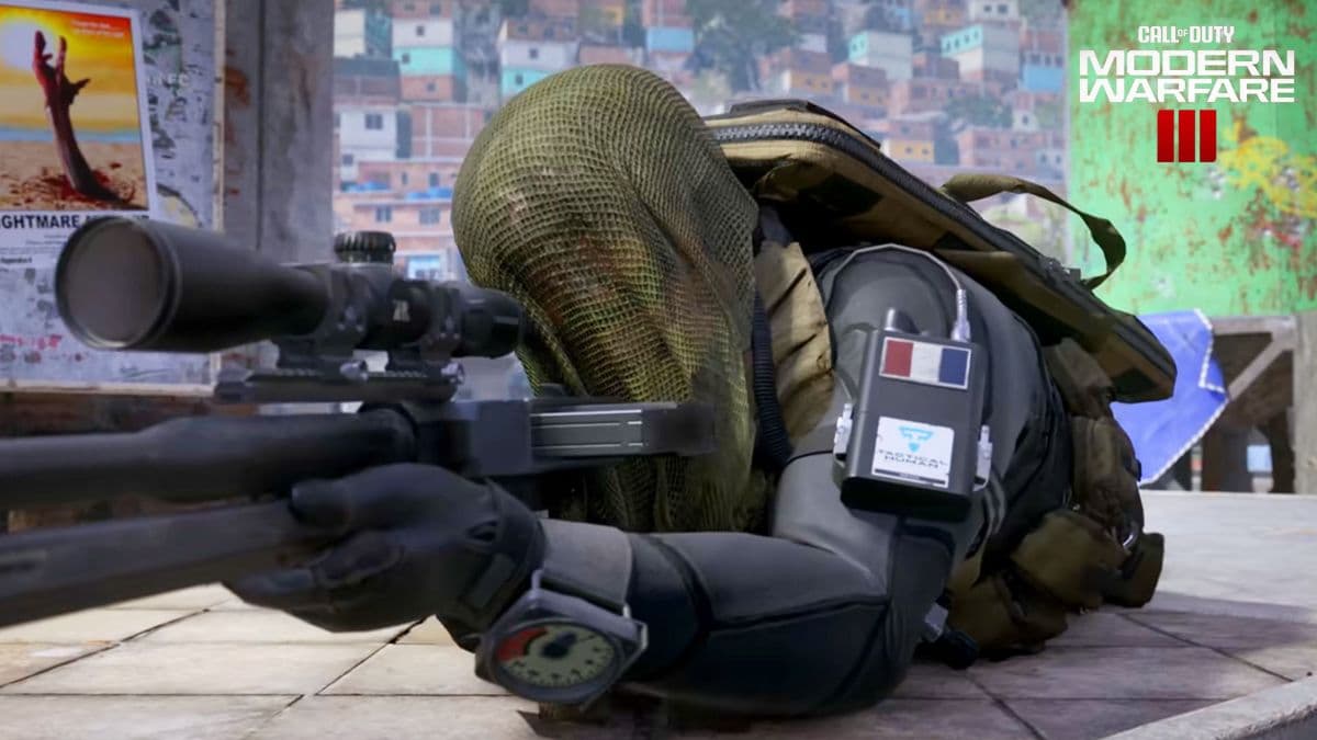 Modern Warfare 3 player aiming Sniper Rifle on Favela