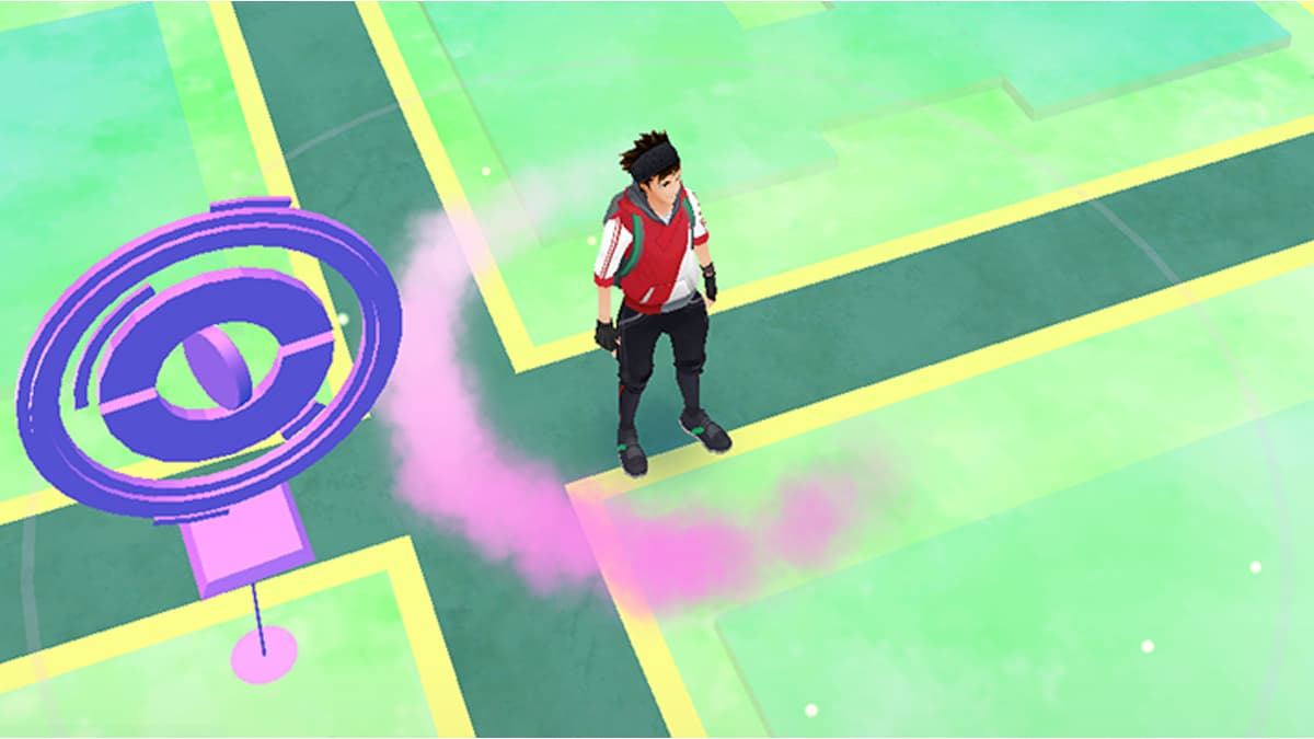 Pokemon Go Player standing next to a Pokestop with an incense.
