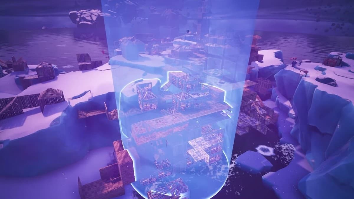 Fortnite Storm circle closing in on the players during the end game