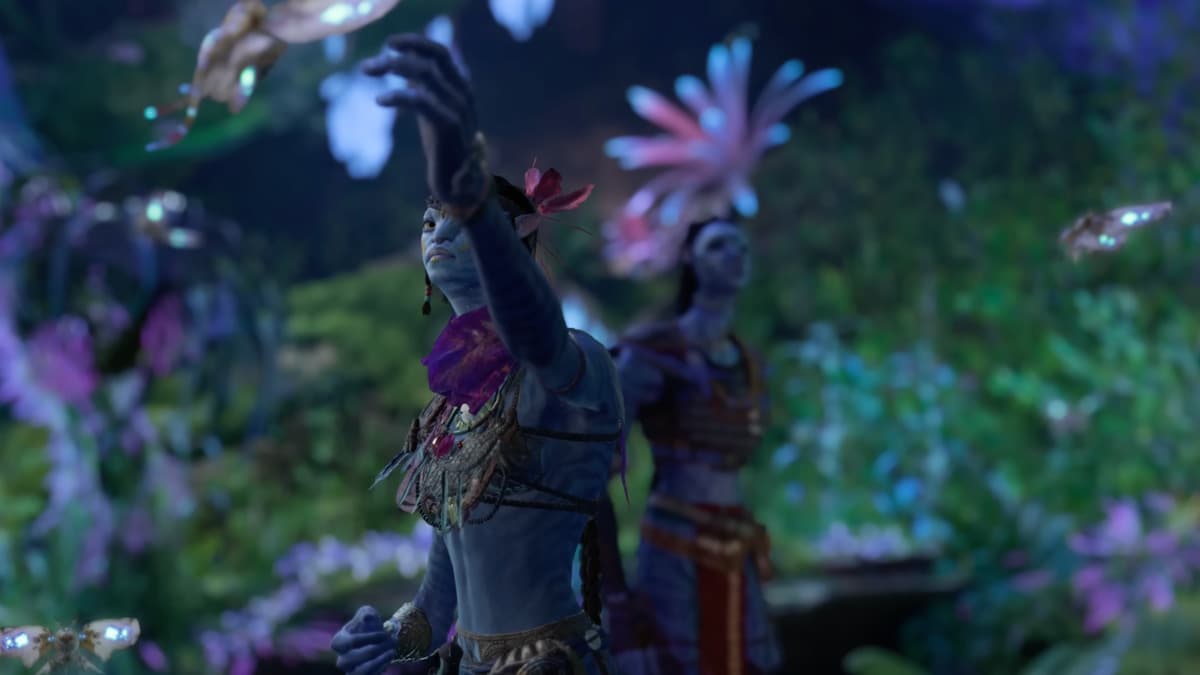 Two Na'vi in Avatar: Frontiers of Pandora