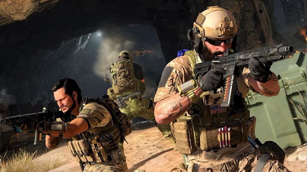 Warzone players holding guns