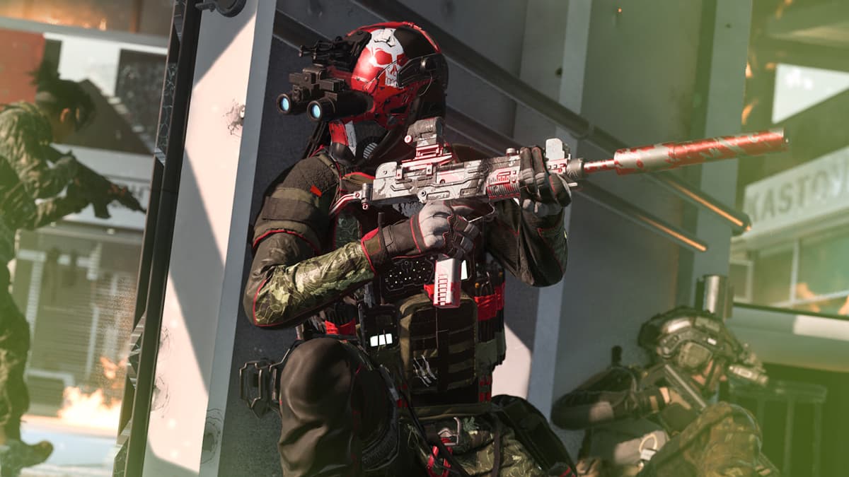 Warzone Operator in the gas